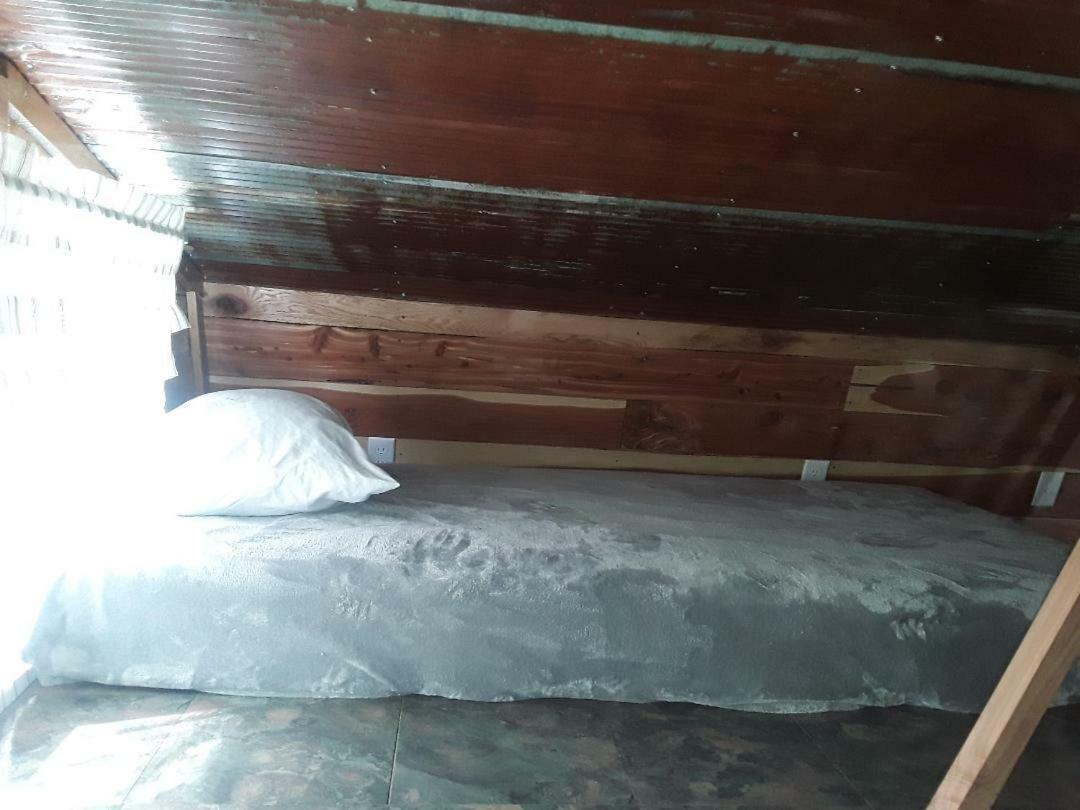 Amish Made Cedar Cabin With A Loft On A Buffalo Farm Close To The Buffalo River Marshall Luaran gambar